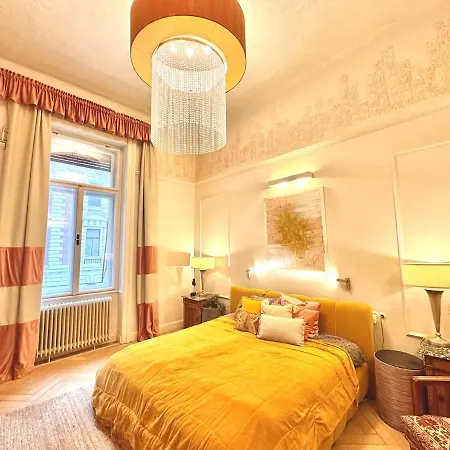 شقة Andrassy Palace-stylish 2 بودابست